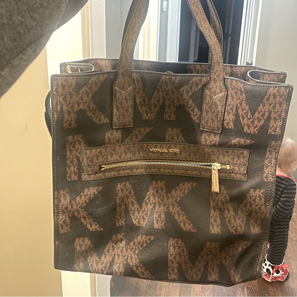 Michael Kors purse